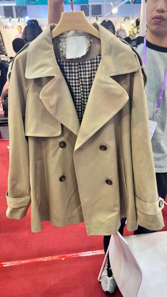 Укороченный тренч