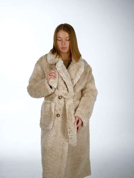 Шуба из искусственного меха