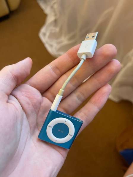 МР3-плеер Apple iPod shuffle 4 - 2GB - Blue в Москве фото 5