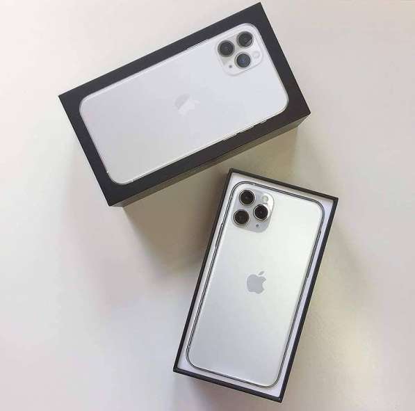 Apple Iphone 11 pro max or Apple iphone 11 pro