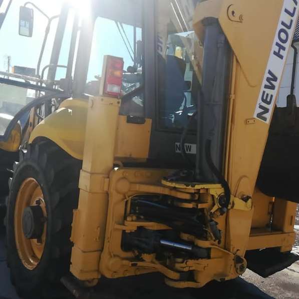 Экскаватор погрузчик New Holland 115 в Перми