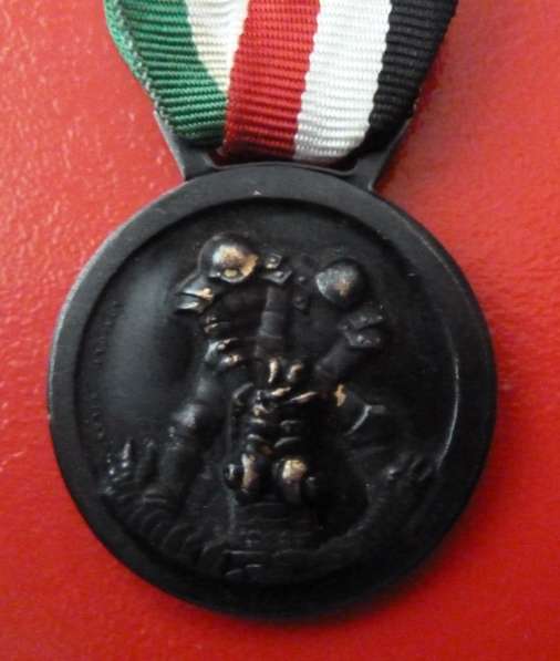 Италия Итало-германская медаль За Африканскую кампанию в Орле фото 13