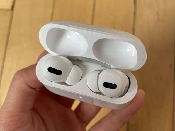 AirPods Pro в Москве фото 3