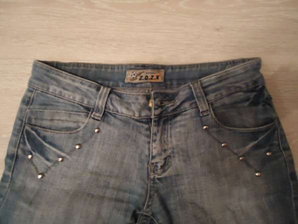 Бриджи (шорты) джинсовые, размер 27 в Новосибирске