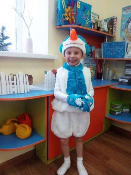 Новогодний костюм (снеговик) для мальчика