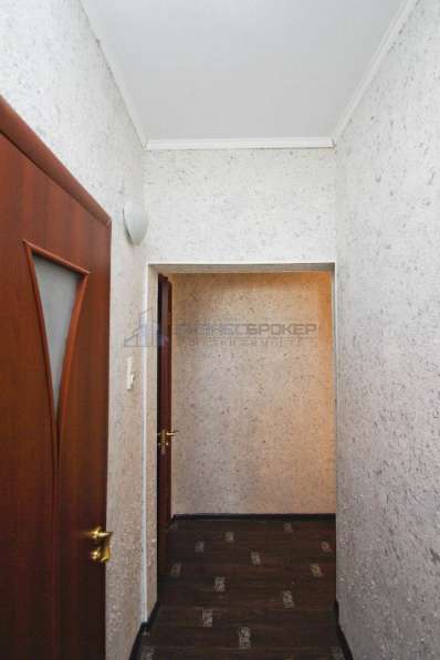 Продам 2-комнатную квартиру на Дзержинского, 3а в Сургуте фото 5