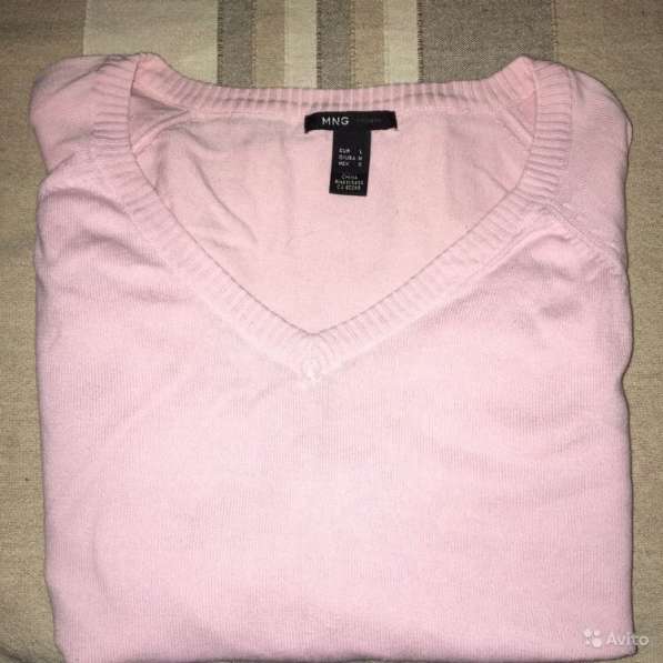 Розовый пуловер mango