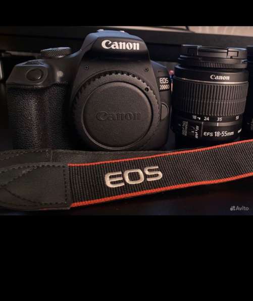 Canon eos 2000d kit EF-S 18-55 mm F/3.5-5.6