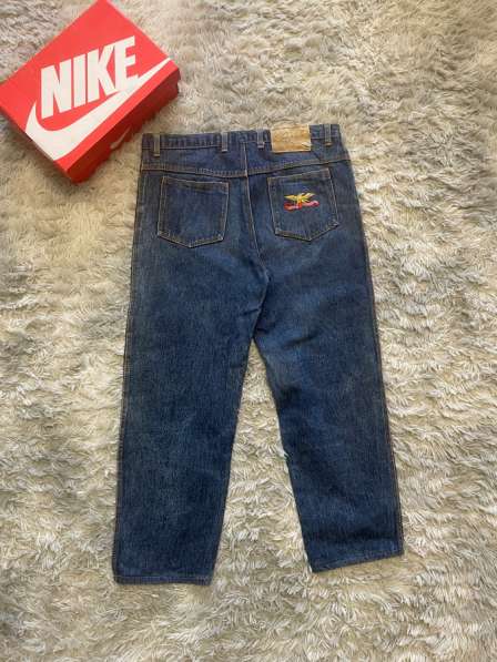 Джинсы Levi’s в фото 3