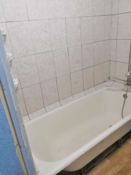 Продам 2 к брежневку в центре