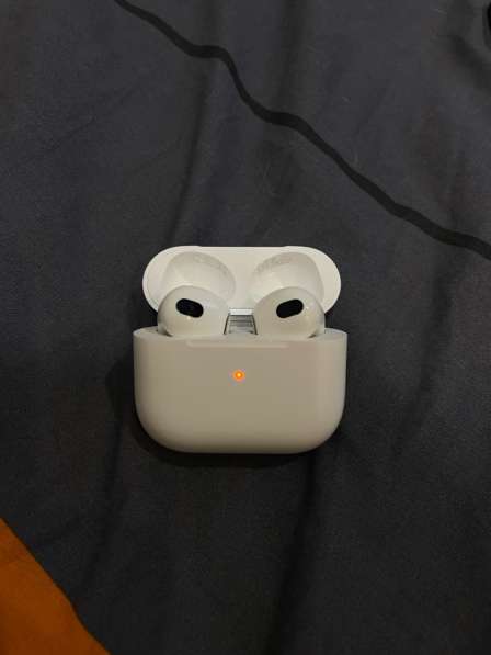 AirPods 3 с MagSafe кейсом в Санкт-Петербурге фото 3