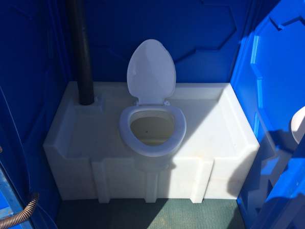 Биотуалеты, туалетные кабины б/у в хорошем состоянии в Москве фото 3