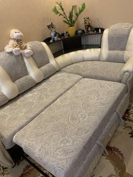 Продам угловой диван с креслом кроватью в Москве фото 5