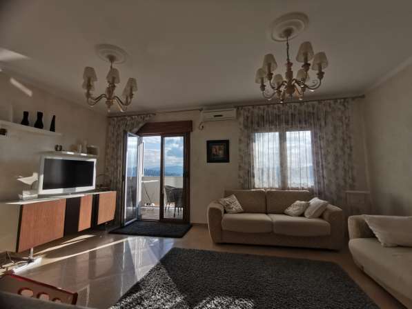 Люкс квартира 103м2 с видом на море в Тивате, Черногория в фото 17