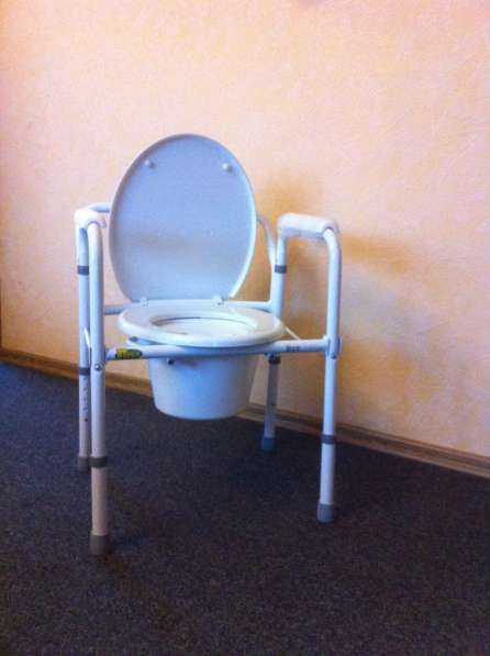 Кресло-туалет (новое)