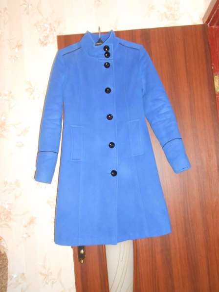 Пальто зимнее драповое синее в фото 7
