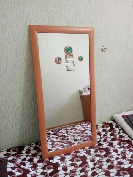 Зеркало настенное в раме мдф в Перми