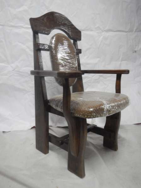 Стул-кресло из массива, ручной работы