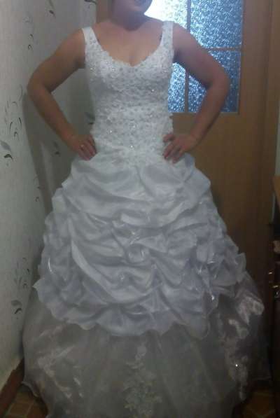 Продам свадебное платье, р-р46-50 в Симферополе