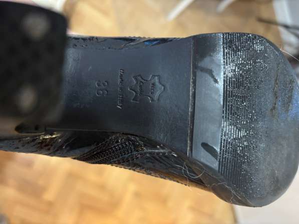 Сапоги лаковые в Москве