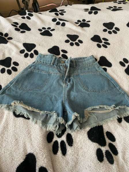 Шорты джинсовые женские в Санкт-Петербурге