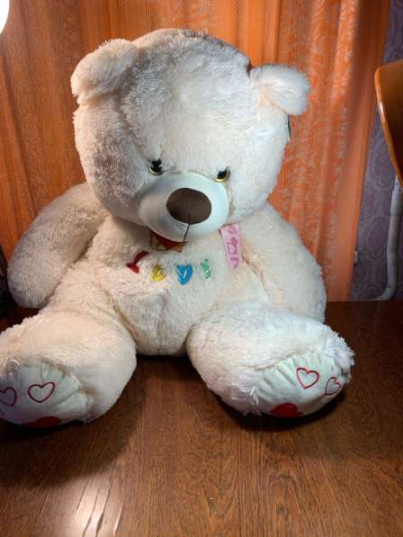 Большой плюшевый медведь мало б/у
