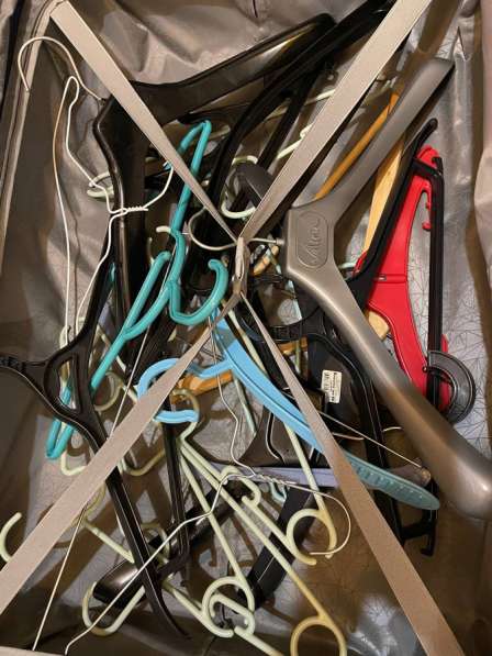 Вешалки 21 шт