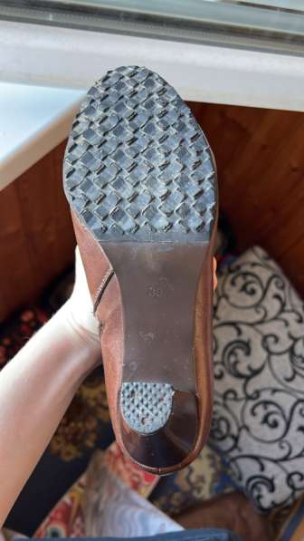 Женская обувь в Гае