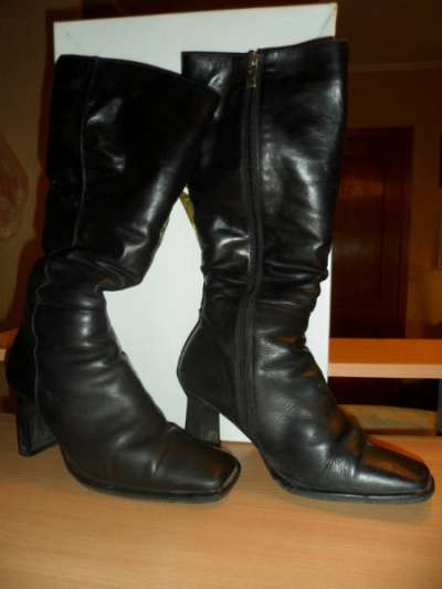 Женские зимние сапоги