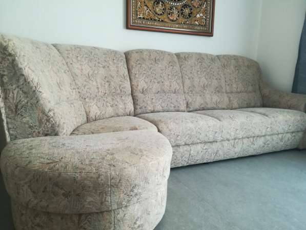 Wohn couch, hellgrau, kostenlos(!) fast neu в фото 4