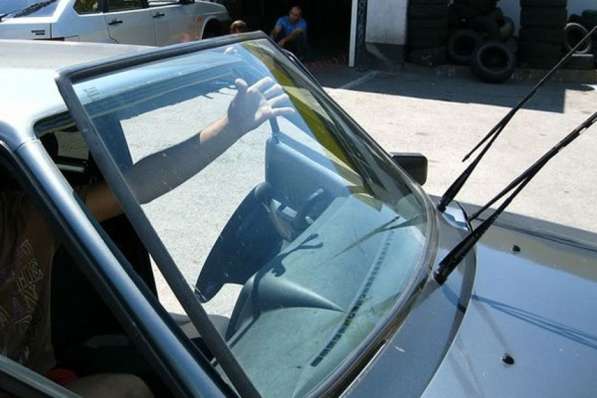 Ремонт и замена автомобильных стекол в Вологде