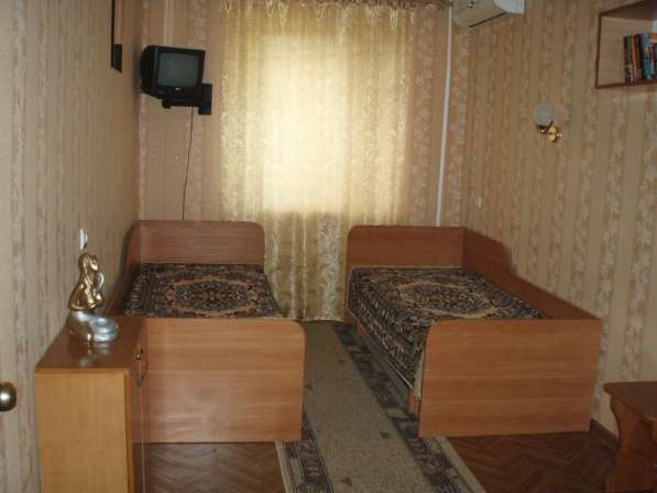 Уютная трехкомнатная квартира с видом на море в Бердянск в фото 8