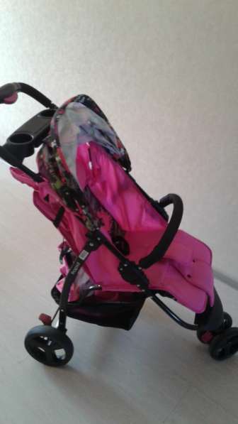Новая детская коляска по цене 5000 рублей срочно