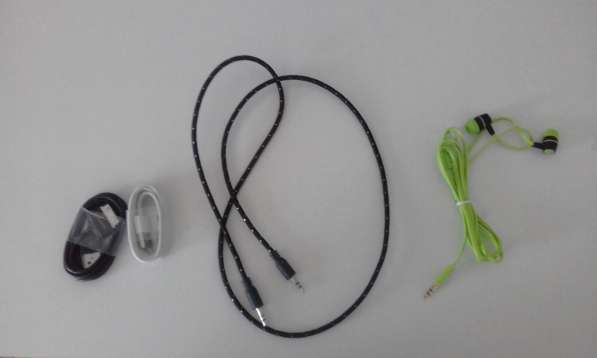 USB-шнуры iphone5 и наушники "PUMA"