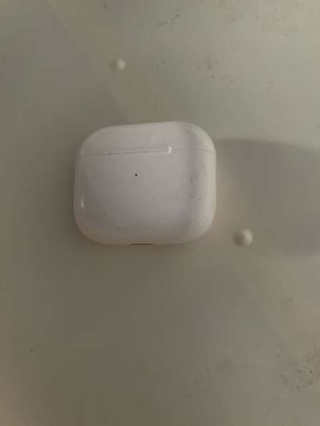 Наушники AirPods