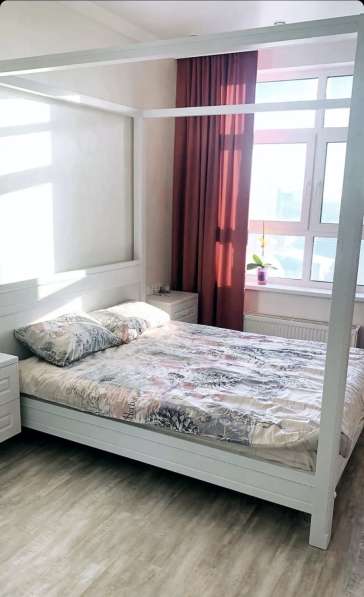 Кровать двуспальная с балдахином в Барнауле