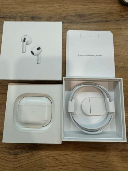 Apple AirPods 3-го поколения в Москве фото 3