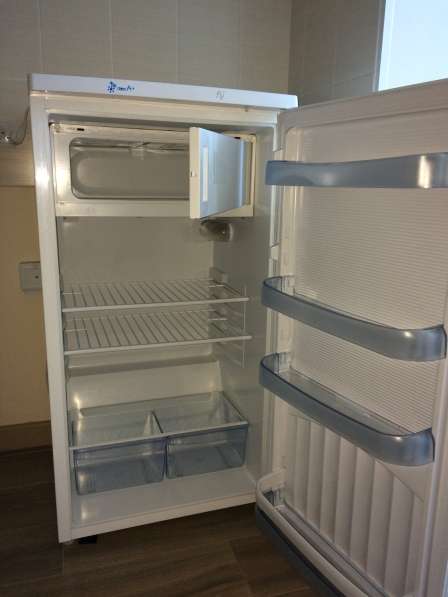Холодильник в 