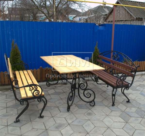 Продаем кованную, садовую и деревянную мебель в Симферополе
