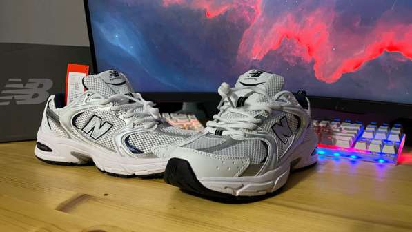 Кроссовки New Balance 530 в Санкт-Петербурге