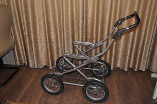 Детская коляска-люлька Inglesina Fresca в Москве