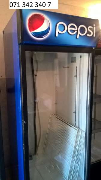 Холодильная витрина в фото 13