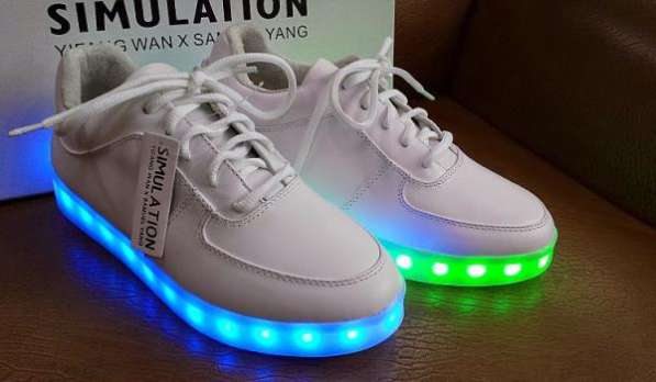 Кроссовки с led подсветкой в Москве фото 5