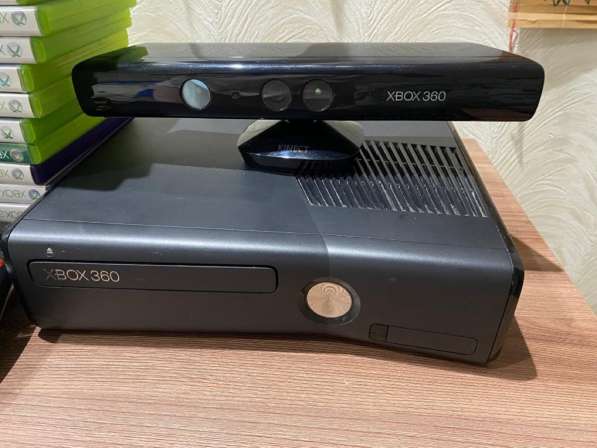 Xbox 360+ Kinect+18 дисков в Омске фото 7