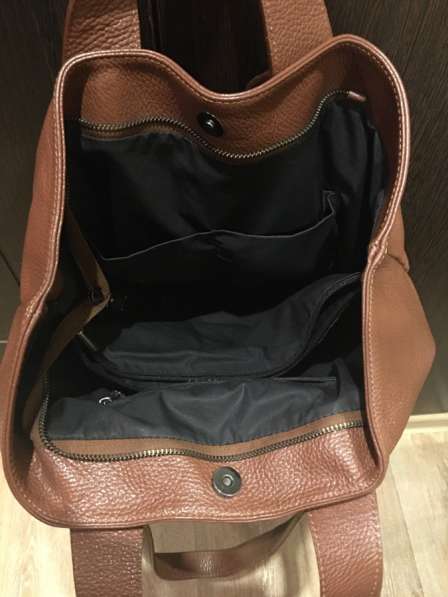 Продаётся коричневая кожаная сумка в Санкт-Петербурге фото 3
