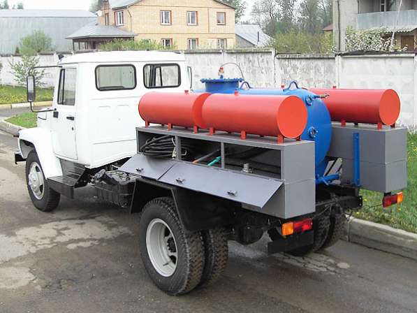 Автомобиль для перевозки дезинфицирующей жидкости на шасси г в Новороссийске