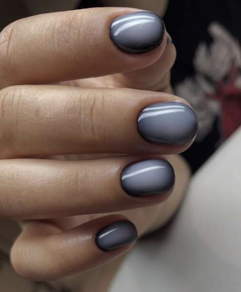 Маникюр в Москве