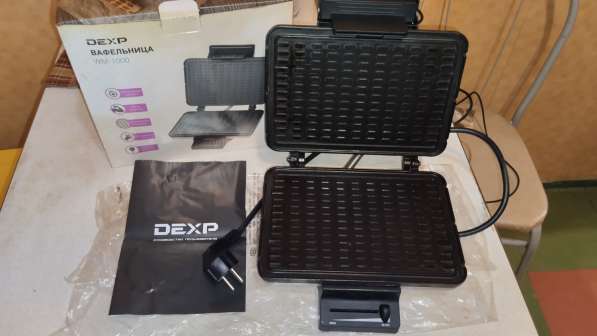 Вафельница DEXP