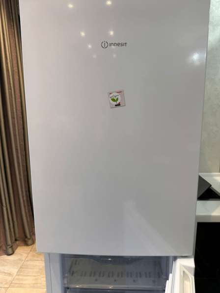 Продам холодильник Indesit в Москве фото 4