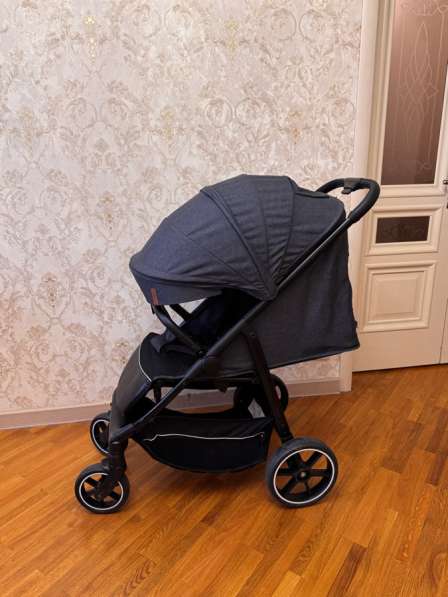 Прогулочная коляска в Москве